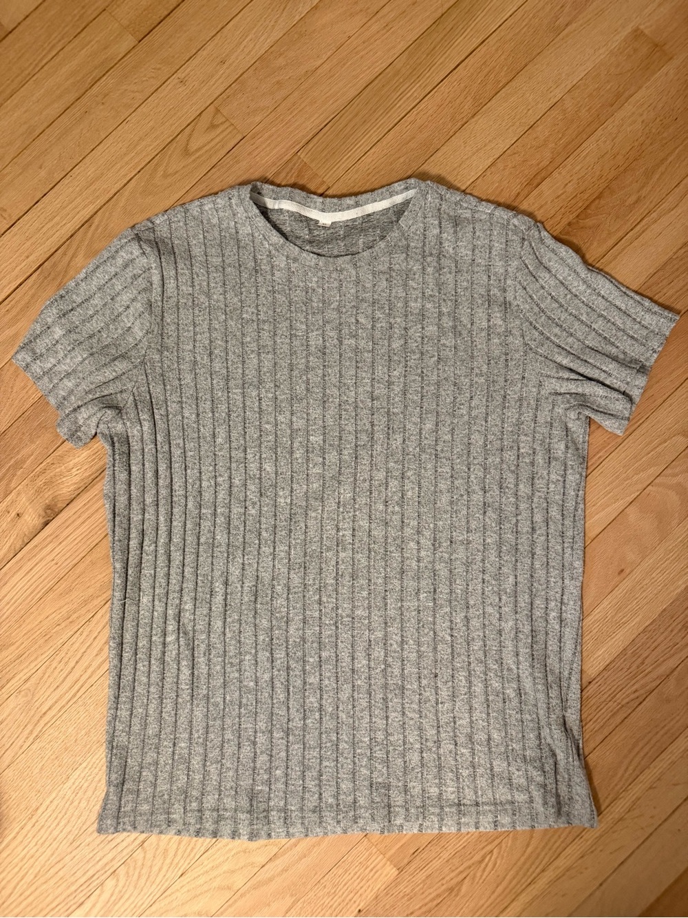 Super soft short sleeve sweater Gray Ribbed Knit Top